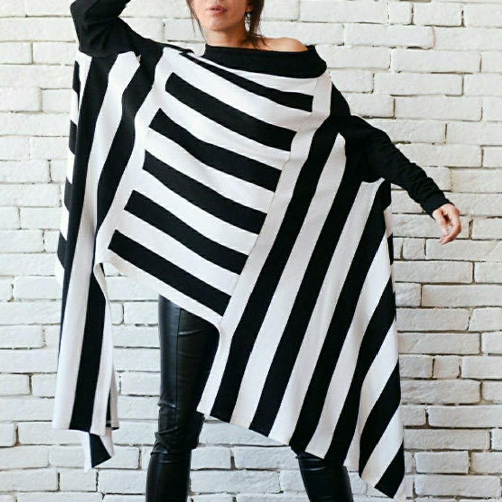 Black and White Stripe Asymmetric Tunic